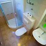 Nina, Apartman Makarska