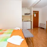 Nina, Apartman