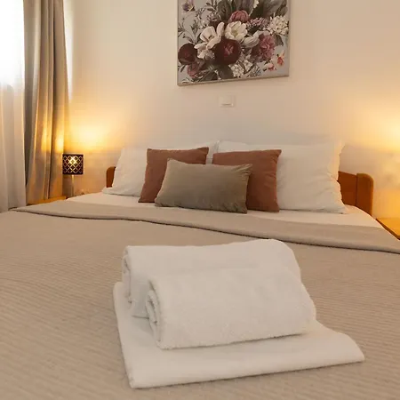 Apartment Nina, Makarska