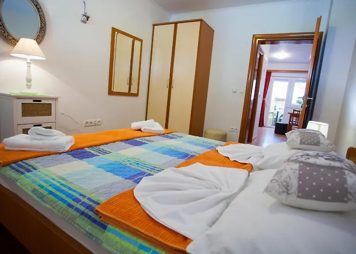 Apartment Nina, Makarska