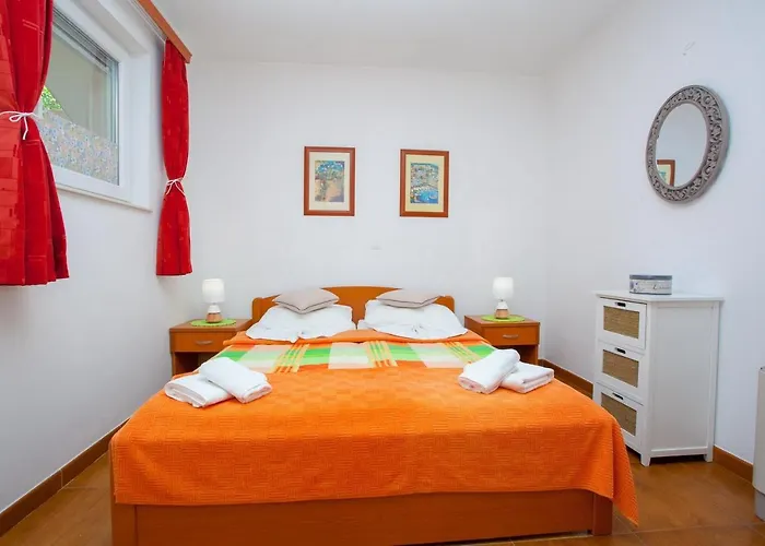 Appartement Nina, Makarska